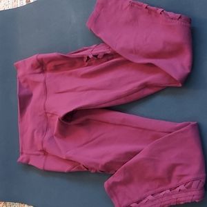 LULULEMON SIZE 6 PURPLE YOGA PANTS LONG